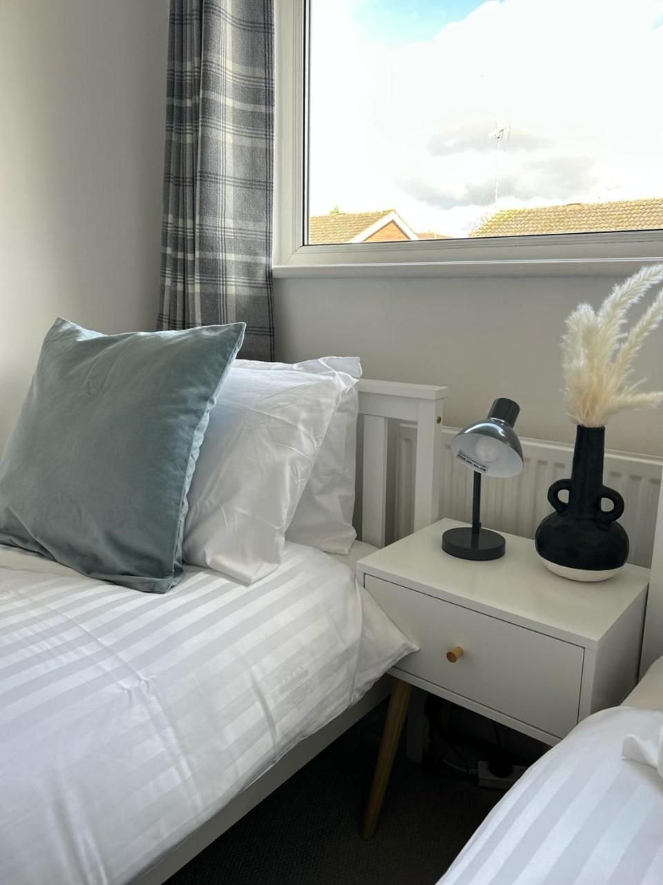 Villa Stylish 3 Bed House Hitchin Exterior foto